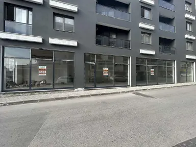 İzmir Buca Yaylacıkta Kiralık Köşe Dükkan