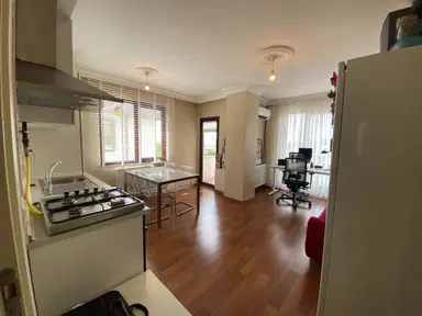 Satılık 2+1 Daire Yeditepe Üniv Komşu Cadde Üzeri Ataşehir/inönü