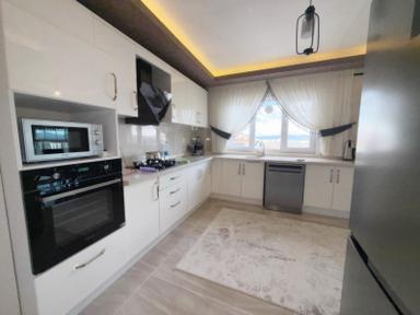 Cadde Üzerinde Full Yapılı 4+1 Satılık Okullar Bölgesinde Daire Cadde Üzerinde Full Yapılı 4+1 Satılık Okullar Bölgesinde Daire