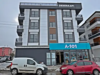 2+1 1.kat Sıfır Oturuma Hazır Geniş Ebeveyn Banyolu Asansörlü