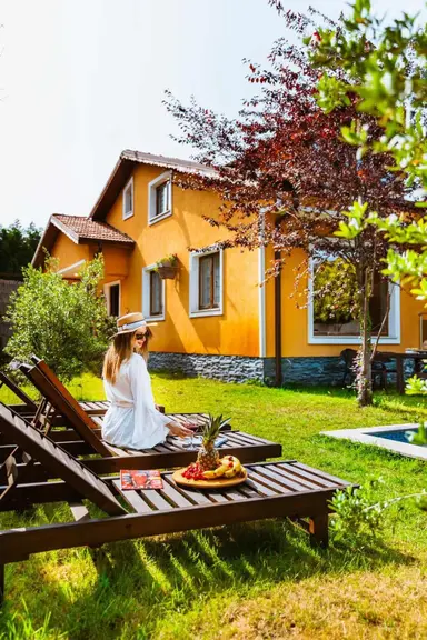 Sapanca Kırkpınar'da Eşyalı Havuzlu Bahçeli Villa Sapanca Kırkpınar'da Eşyalı Havuzlu Bahçeli Villa