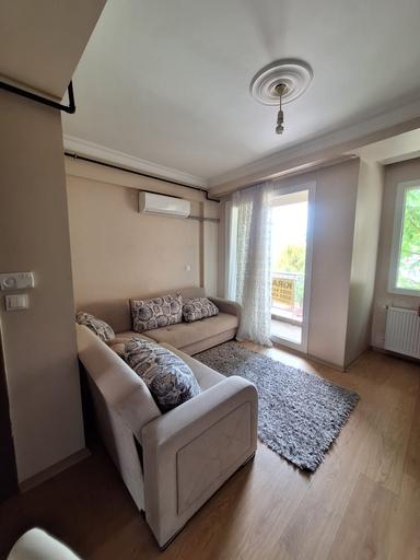 Buca Yıldız Mah Üniversite Yakını 1+1 60m2 Eşyalı Dgazlı Full Eşyalı Kiralık Daire