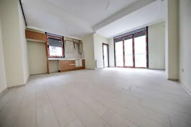 Kaçmaz'dan Altayçeşme'de Bağdat Caddesi Üzerinde Kiralık 2+1