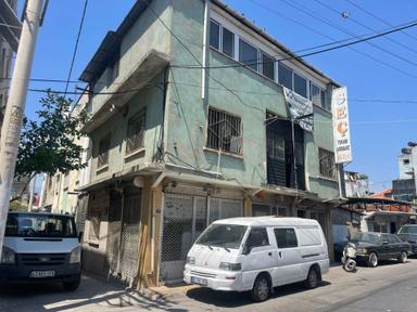 Bornova Yavuz Selim Cad. Üzeri Satılık 3 Katlı İş Yeri (309 M²) Bornova Yavuz Selim Cad. Üzeri Satılık 3 Katlı İş Yeri (309 M²)