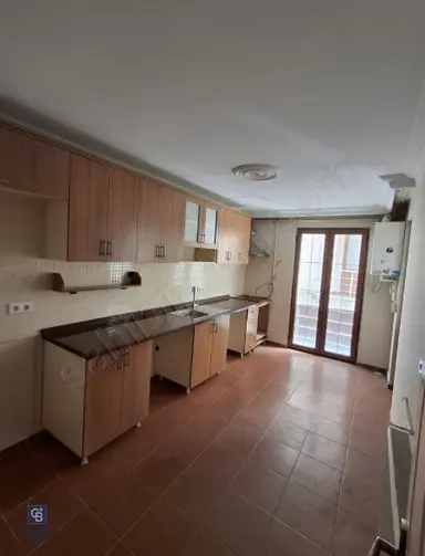 Sancaktepe Sarıgazi Metroya Yakın Geniş Satılık 135 M² 3+1 Daire Sancaktepe Sarıgazi Metroya Yakın Geniş Satılık 135 M² 3+1 Daire