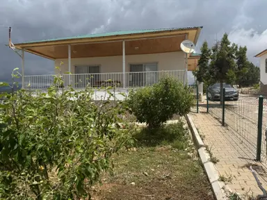 Erdemli Güzeloluk'ta Satılık 3+1 Müstakil Yayla Evi Erdemli Güzeloluk'ta Satılık 3+1 Müstakil Yayla Evi