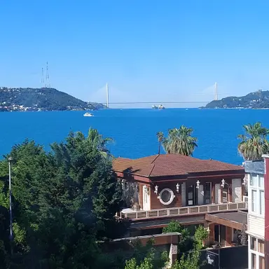 Kireçburnunda Deniz Manzaralı Bahçeli 3+1 Elit Bölgede Kiralık Bakımlı Daire Kireçburnunda Deniz Manzaralı Bahçeli 3+1 Elit Bölgede Kiralık Bakımlı Daire