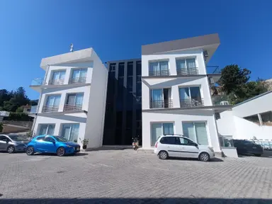 Girne Lapta'ta Satılık Modern 2+1 Daire - Ortak Havuz Keyfi! Girne Lapta'ta Satılık Modern 2+1 Daire - Ortak Havuz Keyfi!