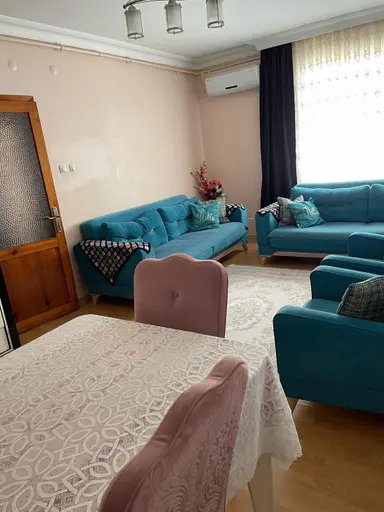 Büyükçekmece Fatih Mah İçi Lüks Yapılı Temiz Merkezi Geniş 2+1 Satılık Daire