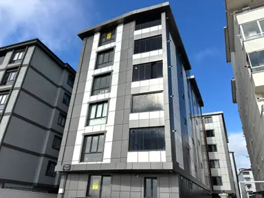 .**eryıldız Gayrimenkul'den**atatürk Mah.acill 100m2 Ful+ful Ultra Lüks 2+1 Yüksek Giriş