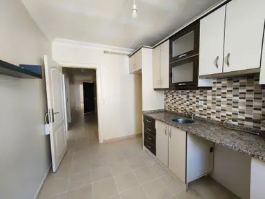 Güneyden Barış Caddesinde 3+1. 120m2 Ayrı Mutfaklı Daire