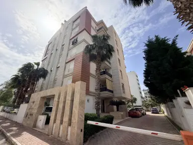 Çağlayanda Masrafsız Havuzlu Satılık 2+1 Daire