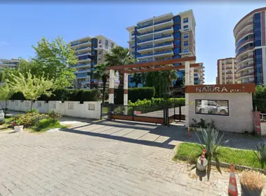 Özgün Gm'den - Güzelyurt'ta Havuzlu Sitede Kiralık 3+1 Ara Daire
