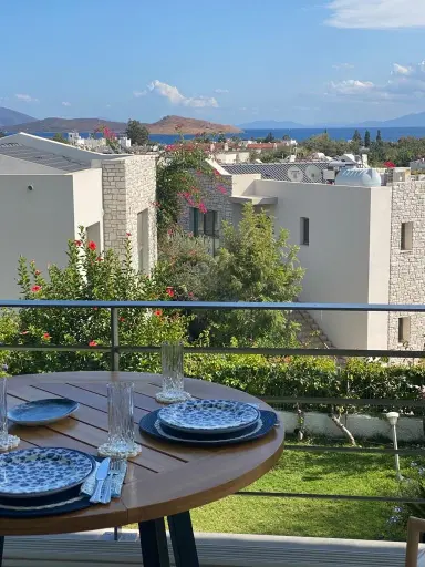 Yahşi Plajına Yürüme Mesafesinde Konforlu Eşyalı 2+1