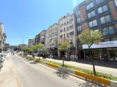 Kuşadası Merkezde Tüm Olanaklara Yakın 2+1 Kıralık Daıre