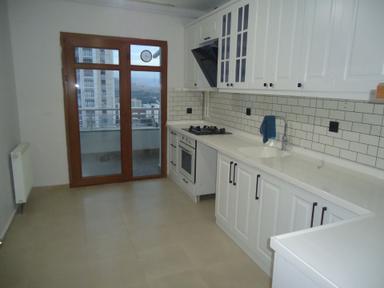 Krc'den Merkezi Konumda Full Yapılı Satılık 3+1 Daire