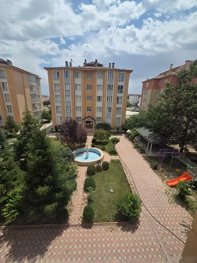 Depozito Yok! Sürsürü Mah. 4+1 Site İçerisinde Önü Park Alanı Kiralık Daire