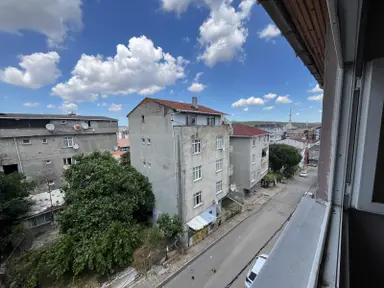 Mehmet Akif Mahallesi'nde Petrol Yoluna Yakın 2+1 Kiralık Daire