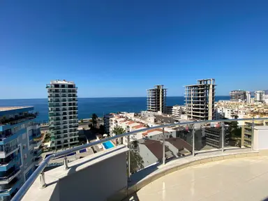 Alanya Mahmutlar’da Panoramik Deniz & Dağ Manzaralı 3+1 Dubleks
