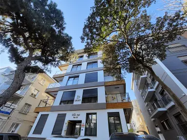 Karşıyaka Donanmacı 5+1geniş Ferah Teraslı Dubleks Kiralık Daire