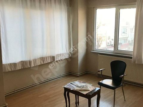 Emlakçıdan İstanbul Bakırköy Kartaltepe Mahallesi 2+1 Satılık Daire 890 ...