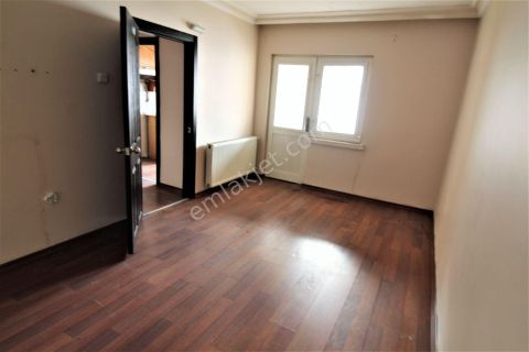 Emlakcidan Ankara Cankaya Balgat Mahallesi 4 Oda Kiralik Ofis 4 000 Tl 9352470