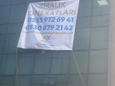 Muhteşem Lokasyon'da Kiralık Komple Ve Kat Kat Kiralık Bina