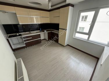 ⫸mrt Den⫷durali Alıç Mah.sitede Masrafsız Teras Balkonlu 3+1