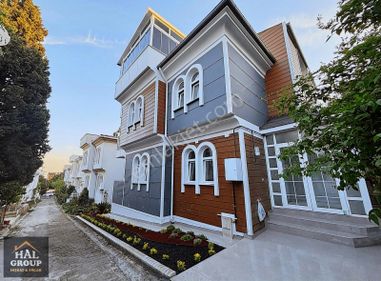Hâl Group Göreni Şaşırtan, İçinde Yaşayanı Şımartan Ezberi Bozan