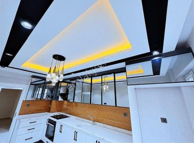 Keçiören'de_geniş Mutfak Cadde Ve Okul Yanı_full Yapılı 3+1