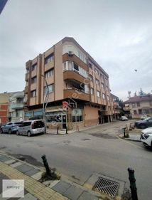 Adapazarı Merkez Çıracılar Cad Bakımlı Eşyalı 3+1 Satılık Daire