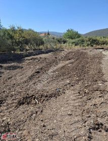 Urla İçmelerde Sarı Lekede Kalan 250 M2 Tarla Hissesi