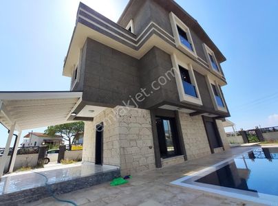 Konut-Villa