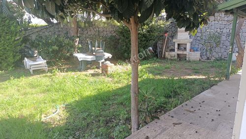 Çeşme Dalyan Ladin Koyuna Yakın Kiralık Villa