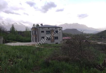 Çamardı Çarşı İçinde Satılık Arsa