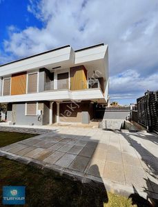 Konut-Villa