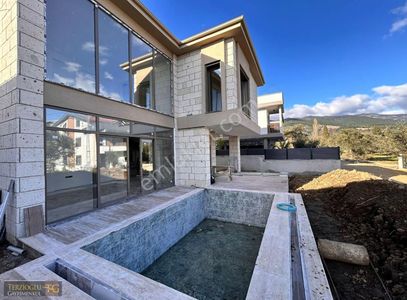 Konut-Villa