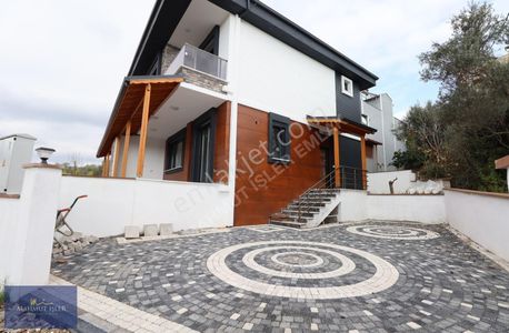 Konut-Villa