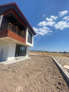 Konut-Villa