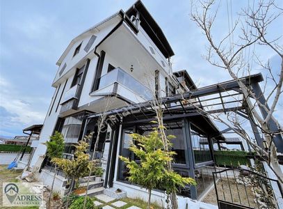 Konut-Villa