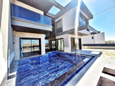 Konut-Villa