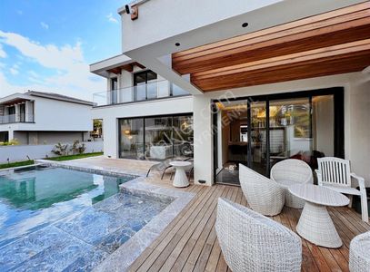 Konut-Villa