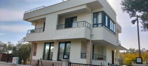 Konut-Villa