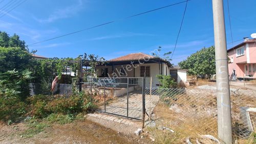 Stop’tan Şehir Merkezinde Satılık Tarla 1100m² İçinde Ev Mevcut(takaslı)