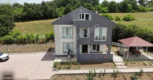 Konut-Villa