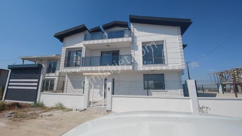 Konut-Villa