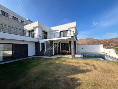 Konut-Villa