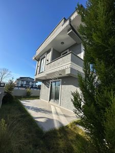 Konut-Villa