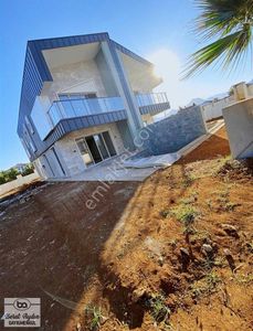 Konut-Villa