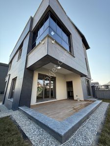 Konut-Villa